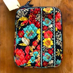 Vera Bradley tablet sleeve -happy snails